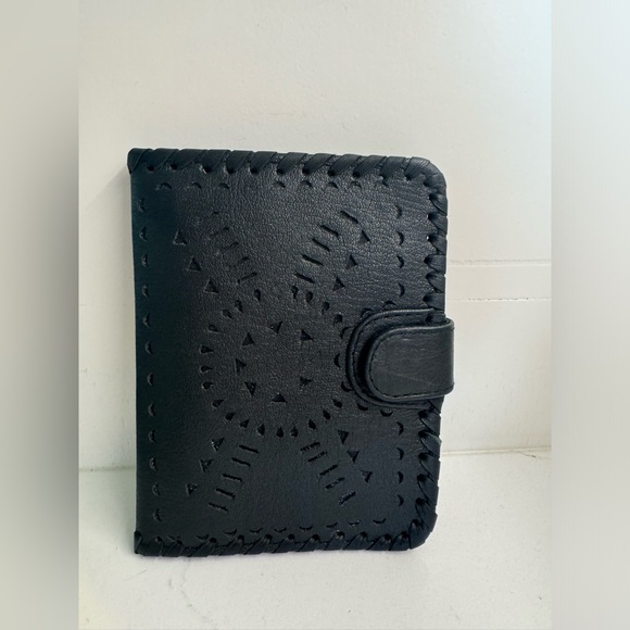 Cleobella Handbags - Cleobella Wallet. 🖤⚡️